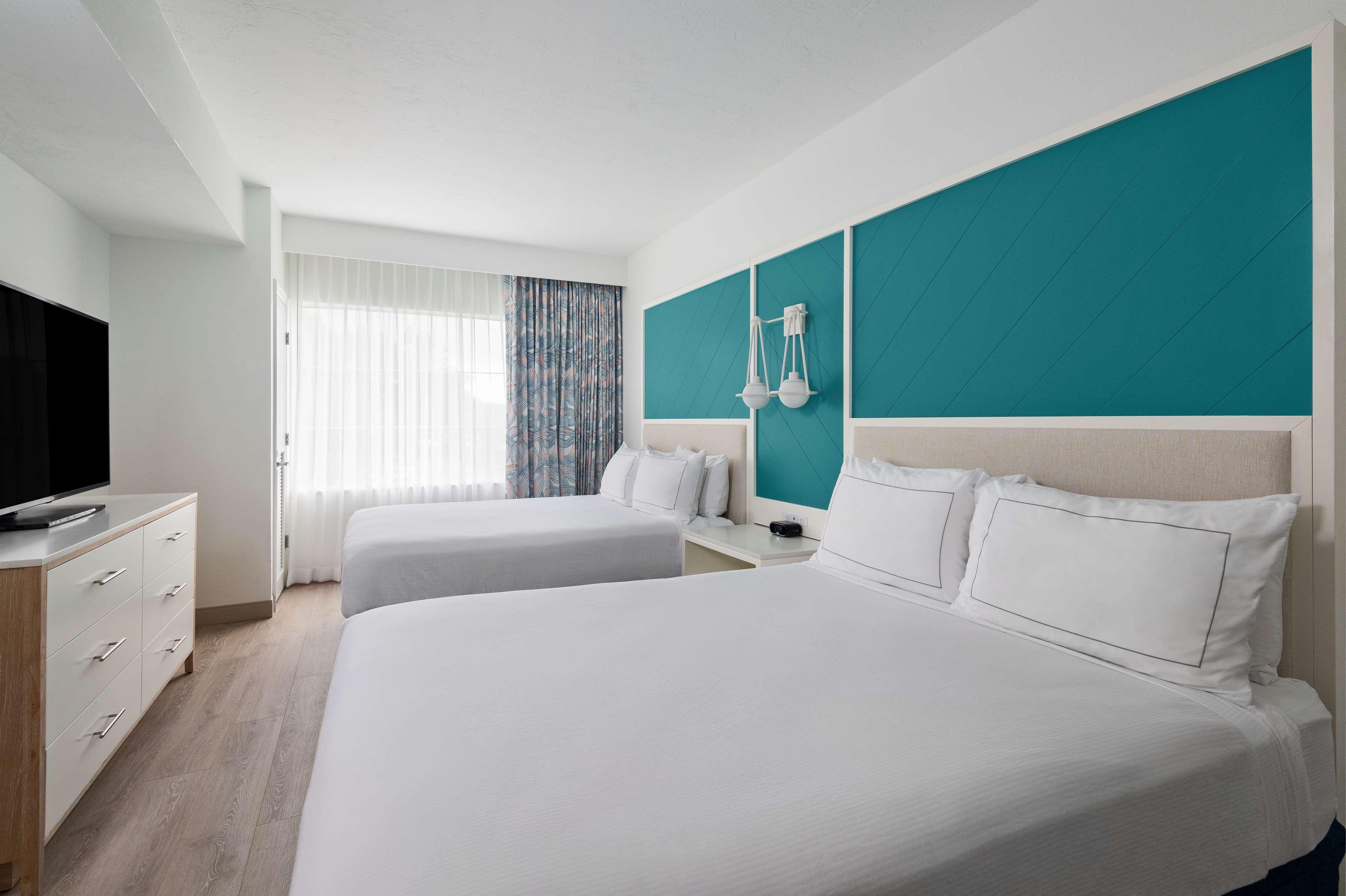 Doubletree By Hilton Hotel Naples Park